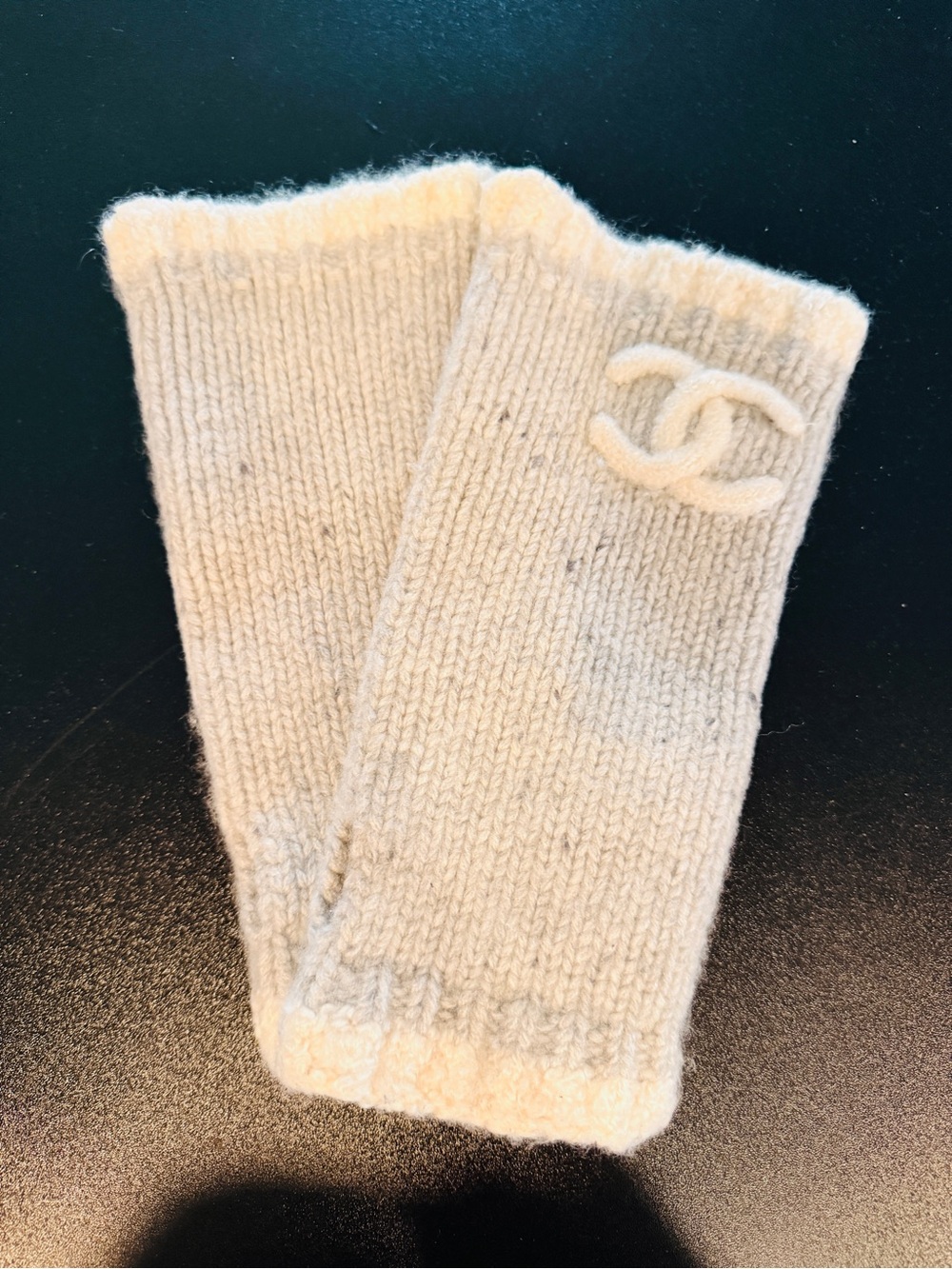Authentic CHANEL Fingerless Gloves - Picture 6 of 6